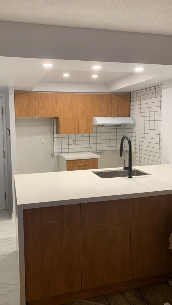 Kitchen - kitchen idea in Toronto