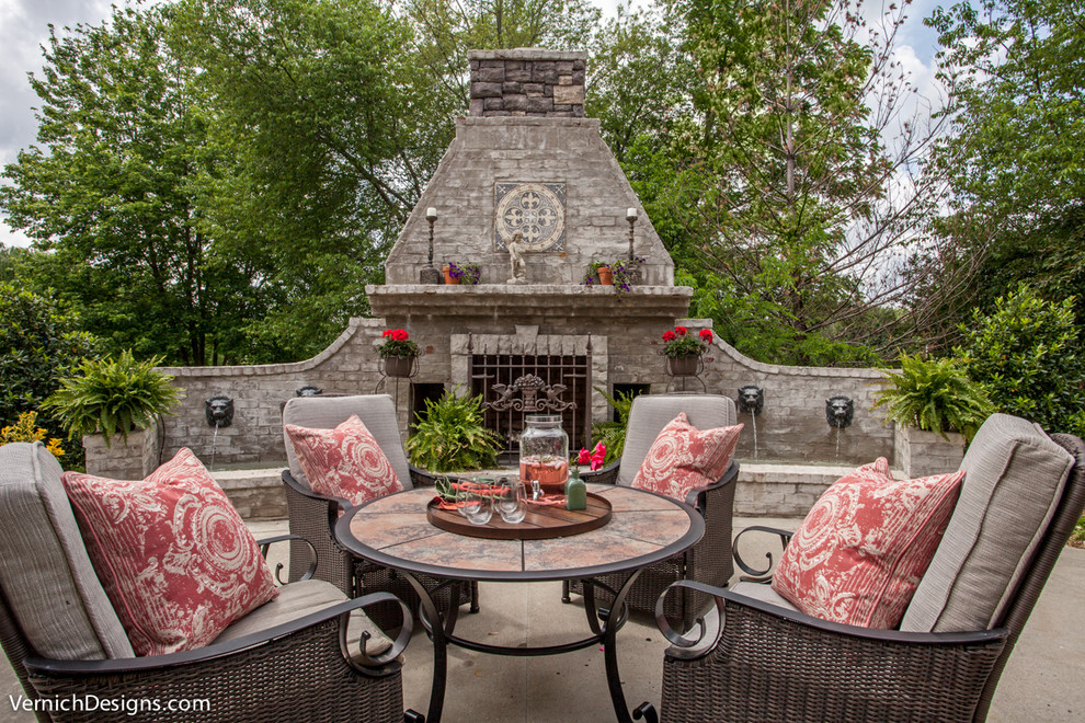 Inspiration for a classic patio in Nashville.