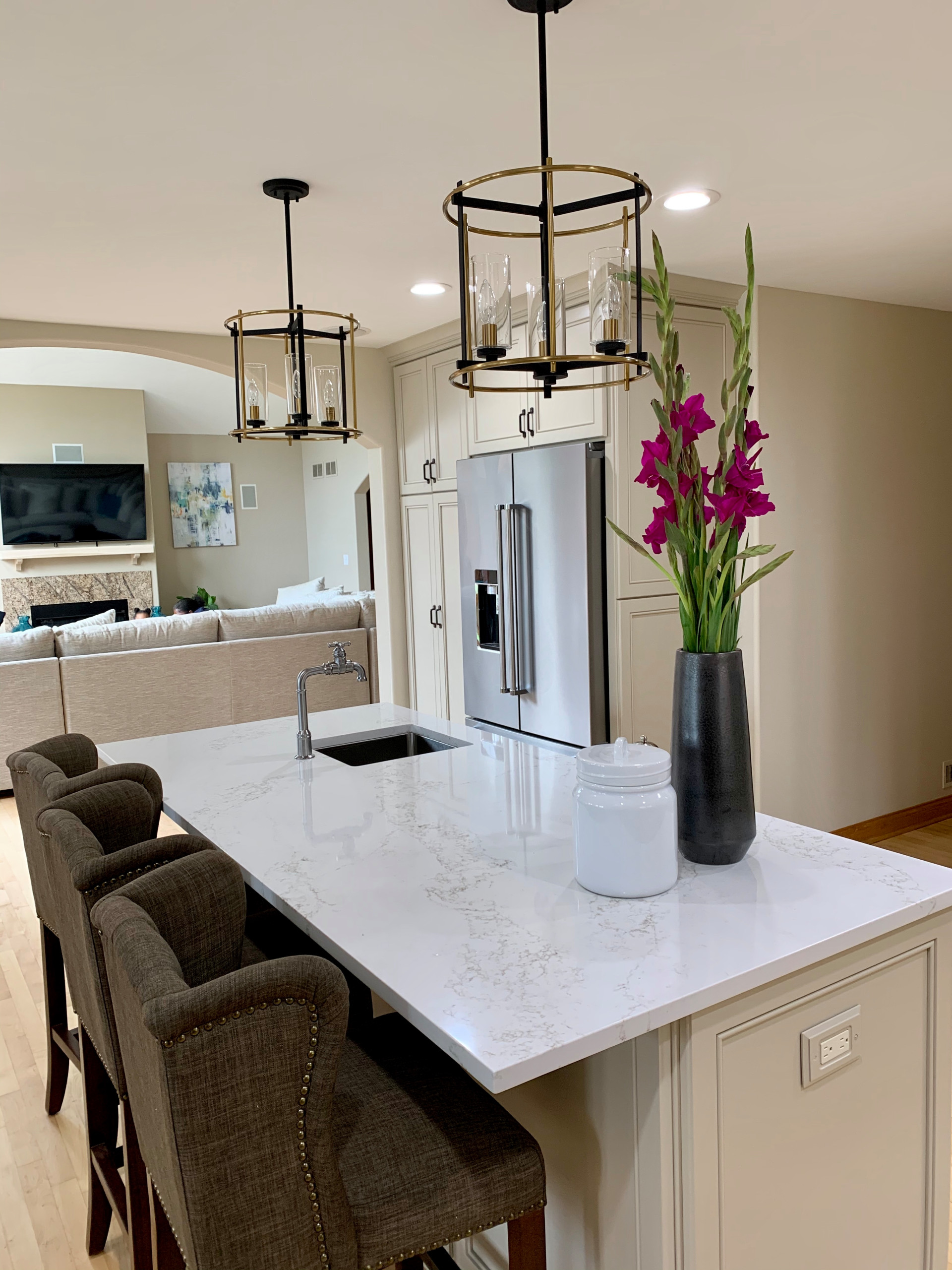 Creamy Dream Kitchen and Soothing Master Bath