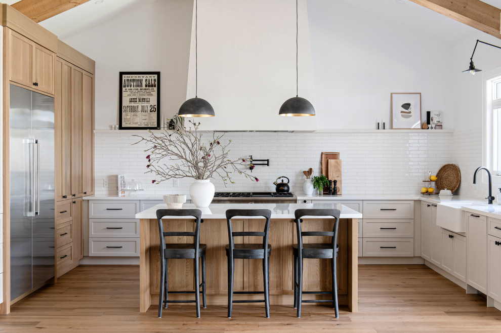This is an example of a farmhouse kitchen in Toronto.