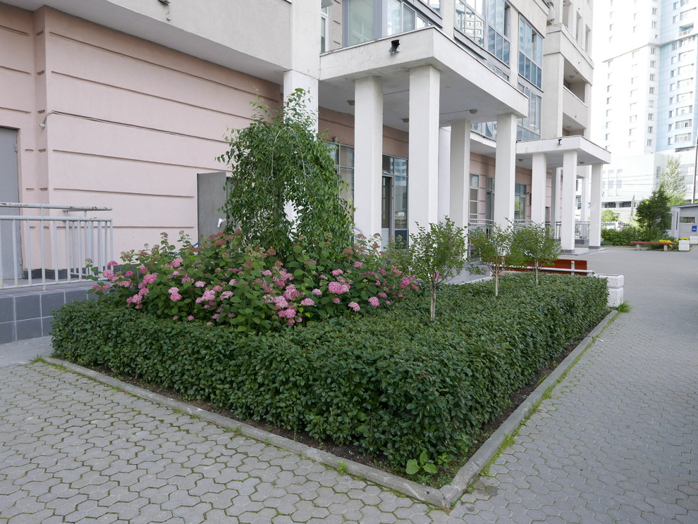 Оформление входа в подъезд многоквартирного дома на Ходынке ЖК "Гранд парк"