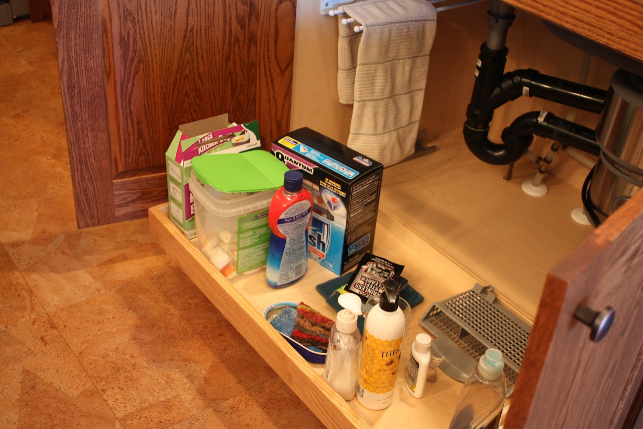 Natural Cabinet and Bathroom Design