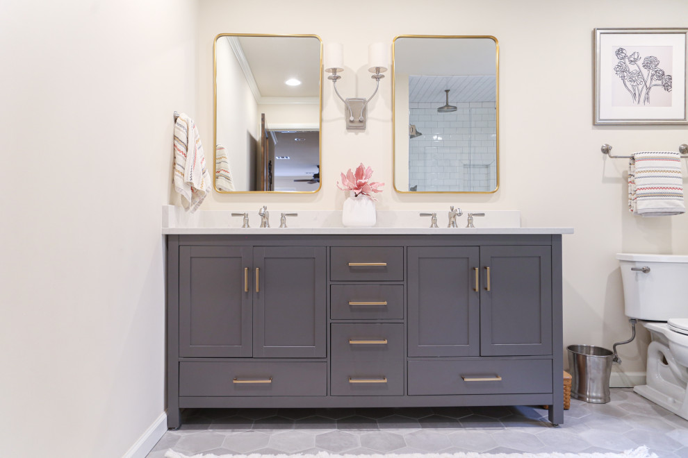 Home design - transitional home design idea