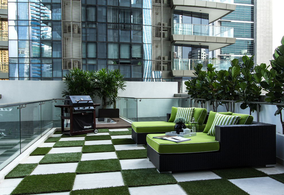 Design ideas for a contemporary rooftop and rooftop deck in Singapore with no cover.
