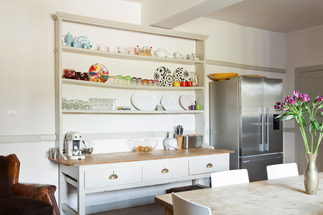 Amber traditional-kitchen