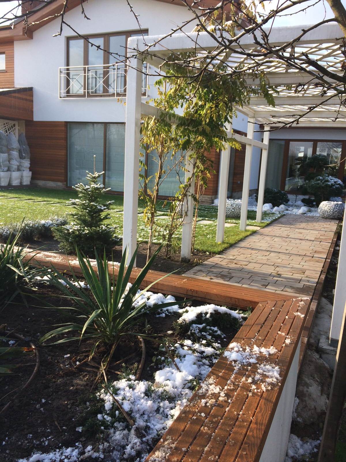 Современный сад для семьи