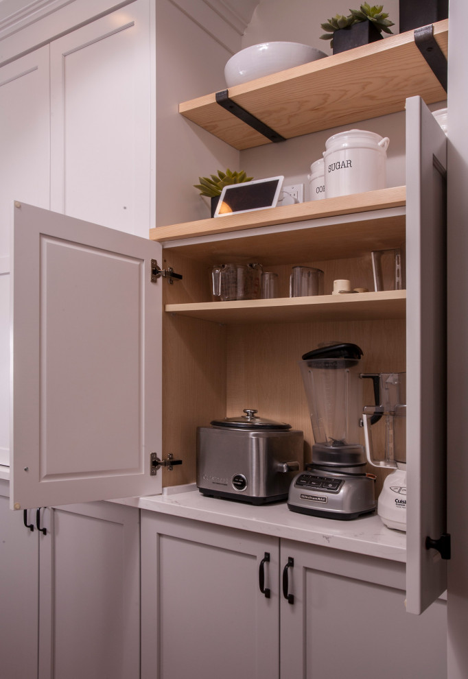 Transitional home design photo in Seattle