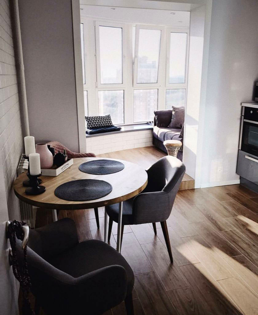 Обеденные столы