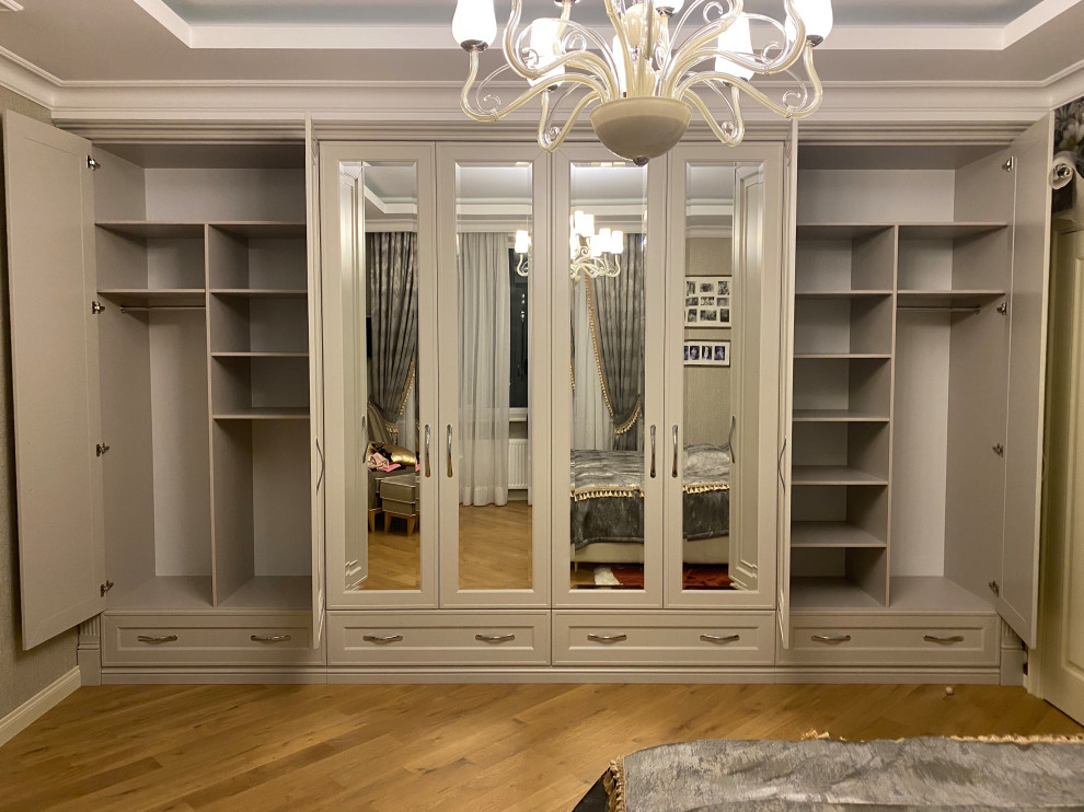 Шкаф в спальню.