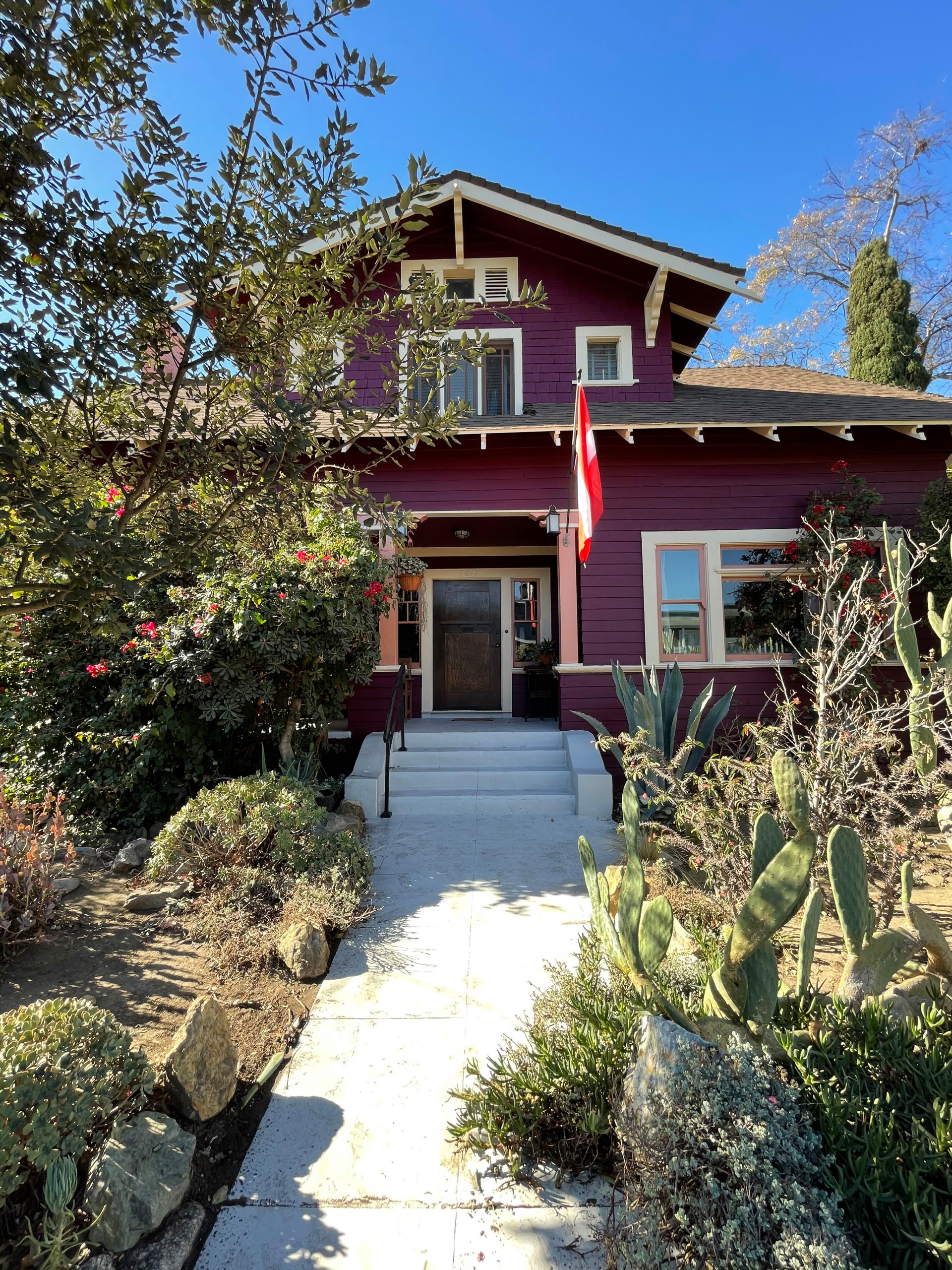 Craftsman Style Home-MidCity