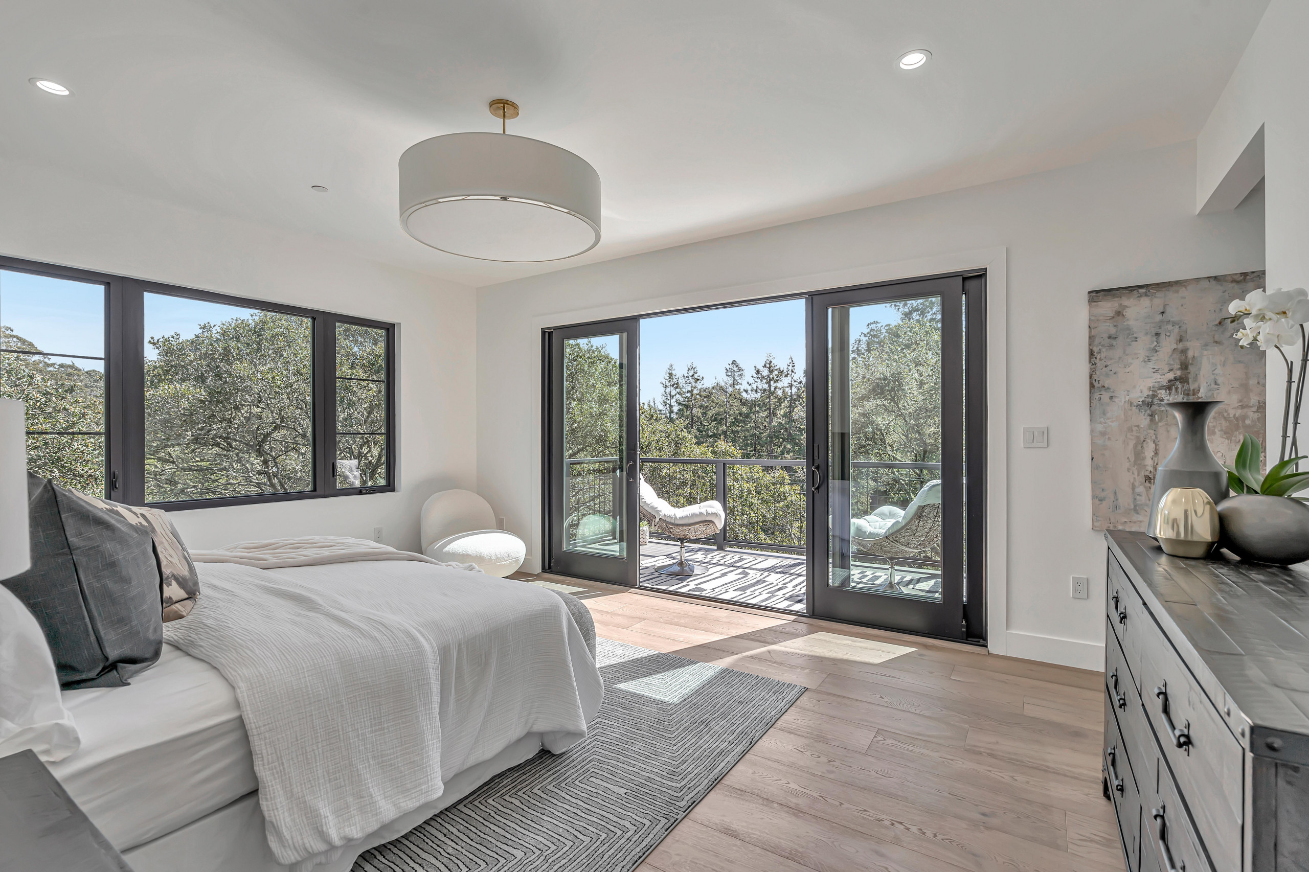 HOME STAGING