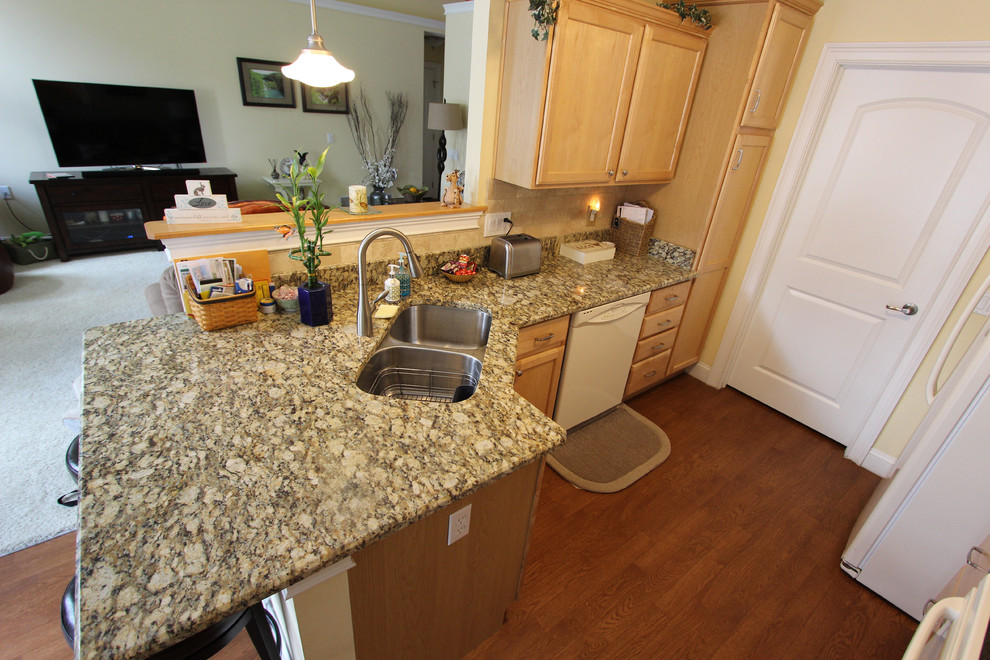 Durango Countertops Granite Countertops with Durango Tile Backsplash ~ Akron, OH ...