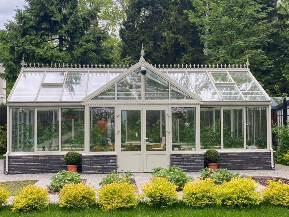 Оранжерея KROUG T в Кезьмино