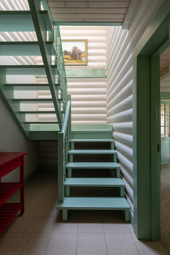 Staircase - country staircase idea in Moscow