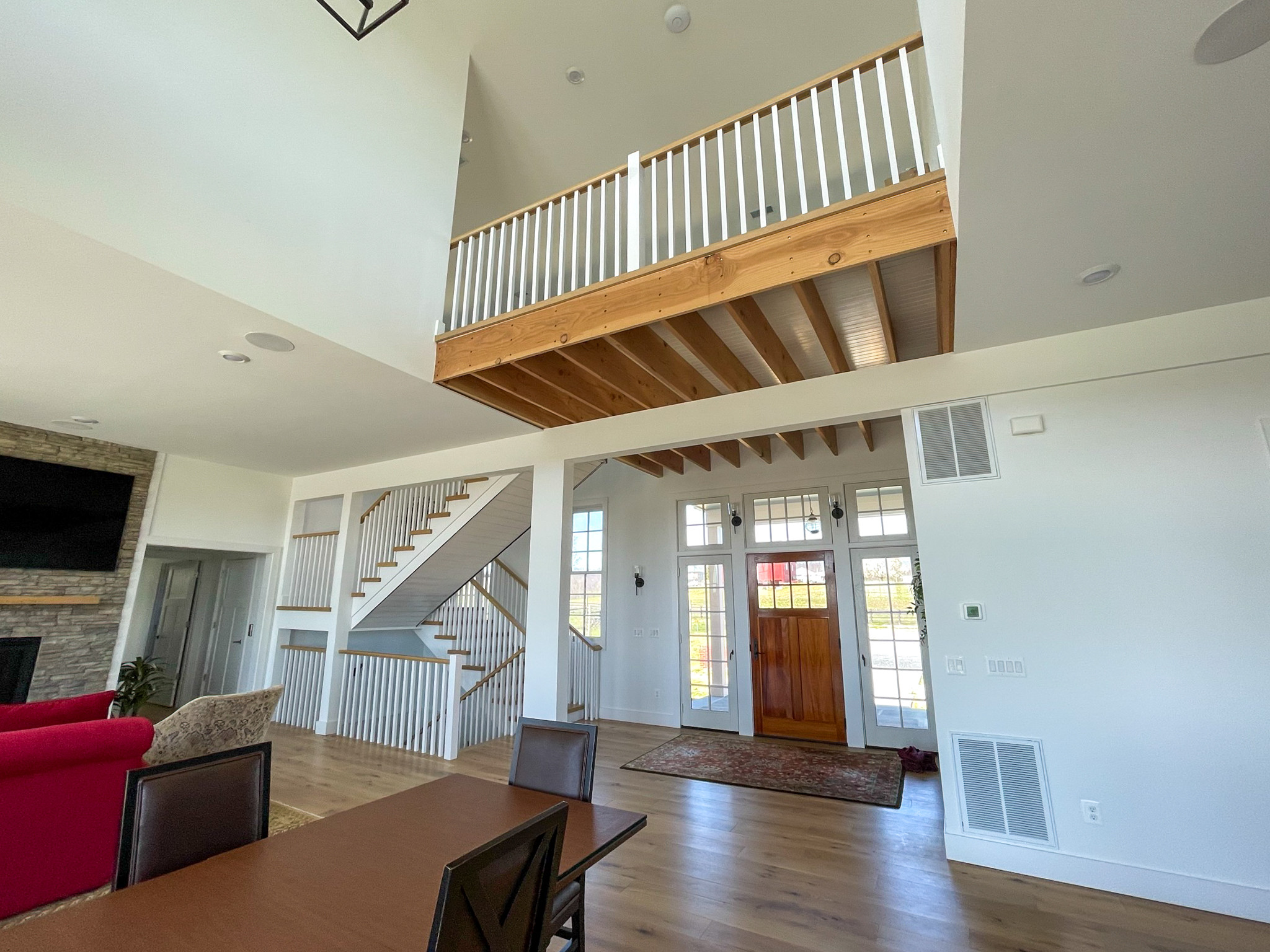 91_U-Shaped Floating Staircase Surrounded by Bucolic Mountain Views, Winchester,