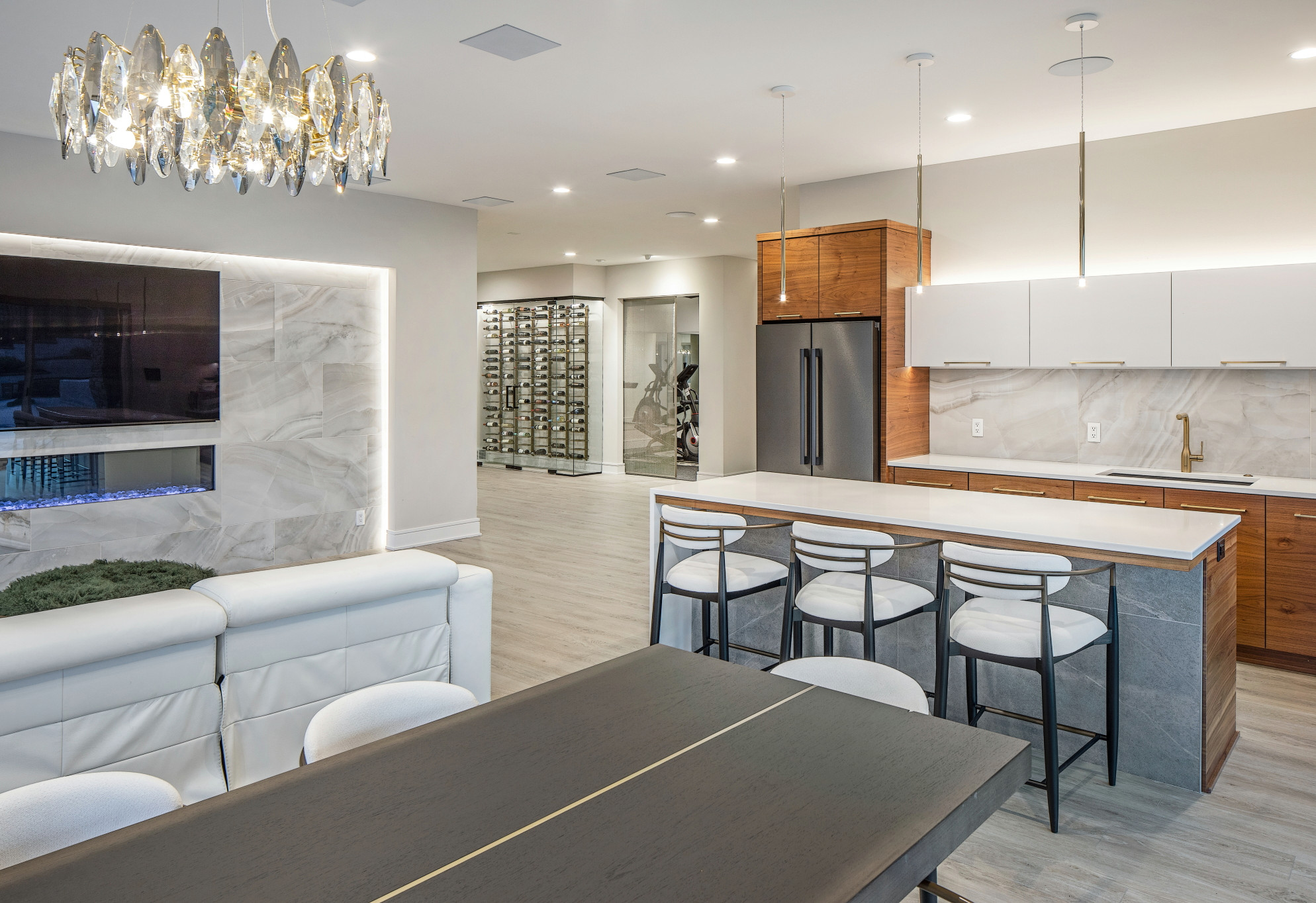 Contemporary Linden Estates