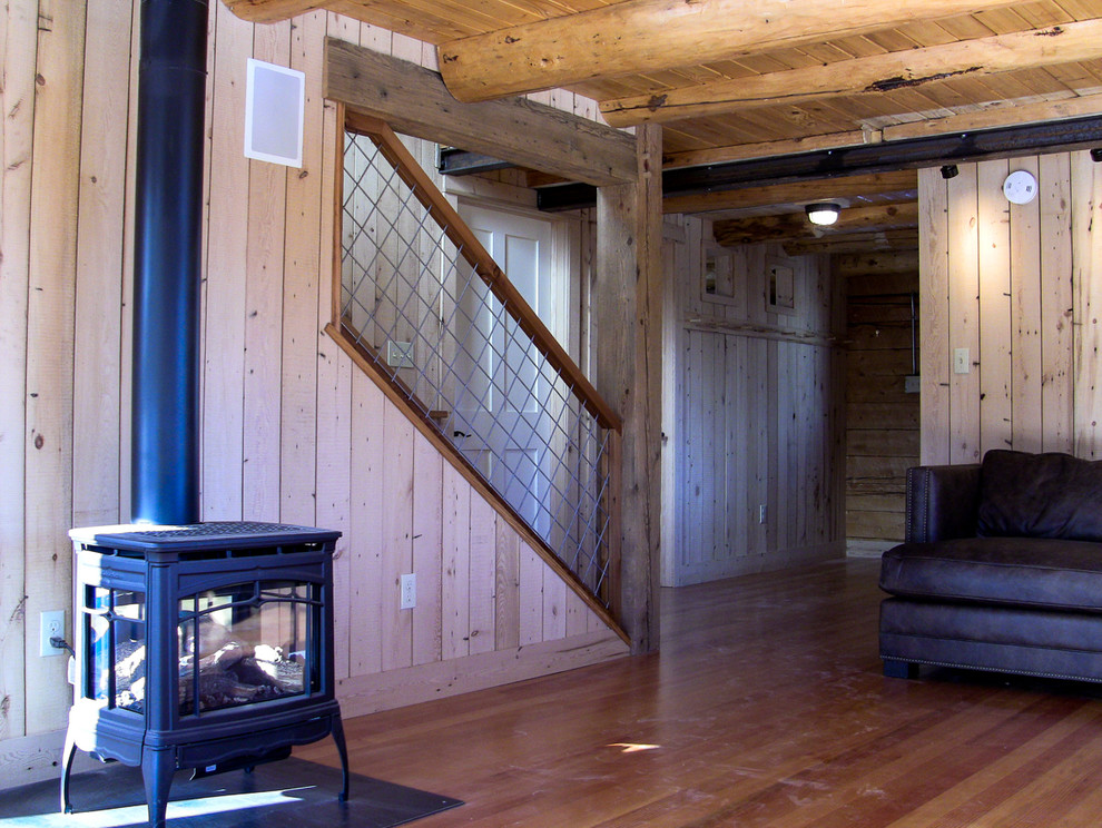 Mountain style home design photo in Denver