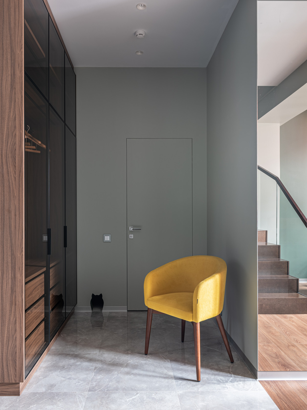 Взрыв цвета на мансардном этаже