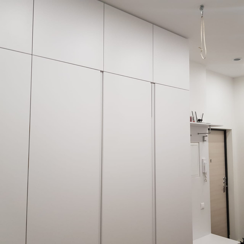 Шкаф в коридор