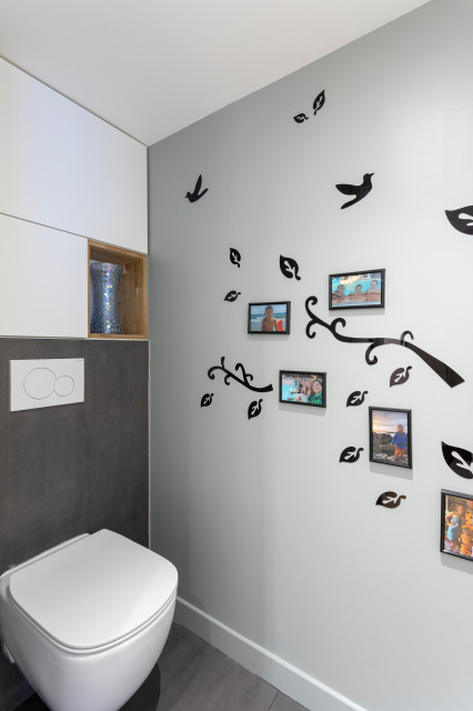 Loft transform&eacute; +18m&sup2; modern-powder-room