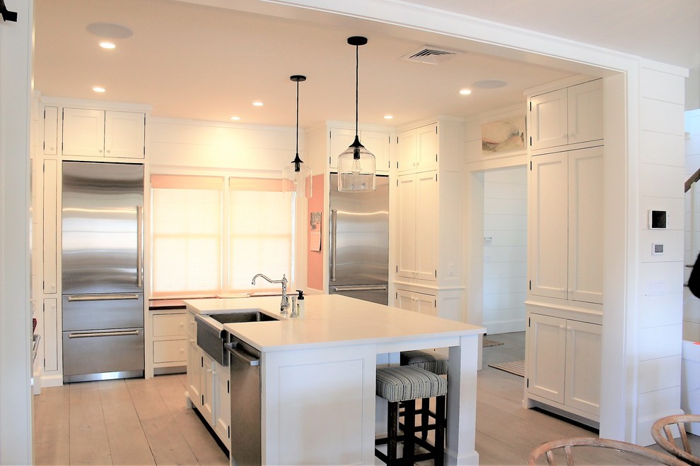 Example of a classic kitchen design in Boston