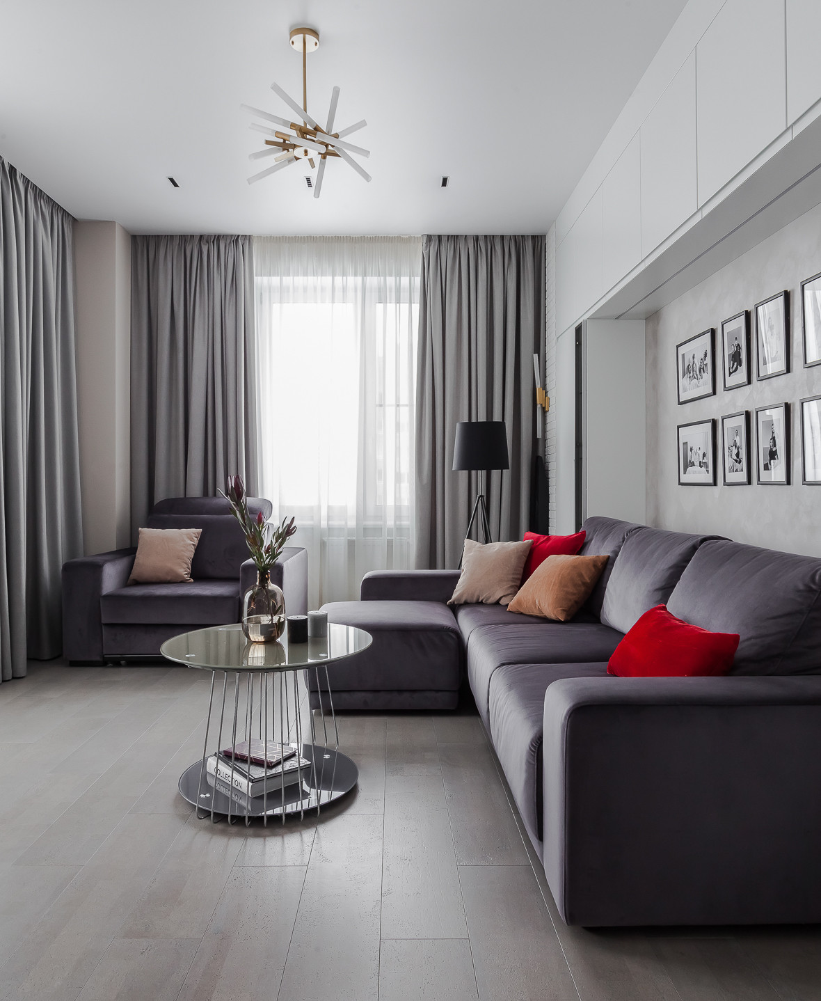 Компактная трехкомнатная квартира с круглой кроватью