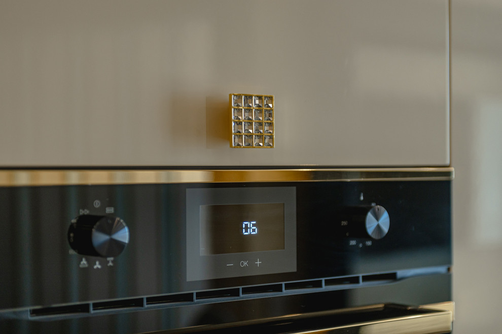 ЖК ЗАЗЕРКАЛЬЕ 407