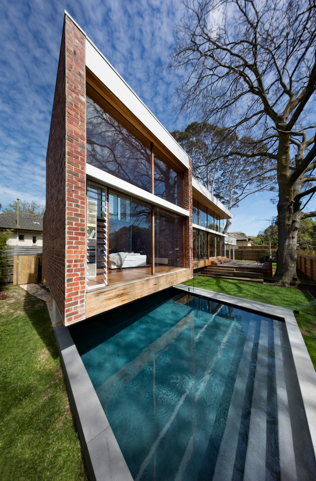 Photo of a transitional exterior in Melbourne.
