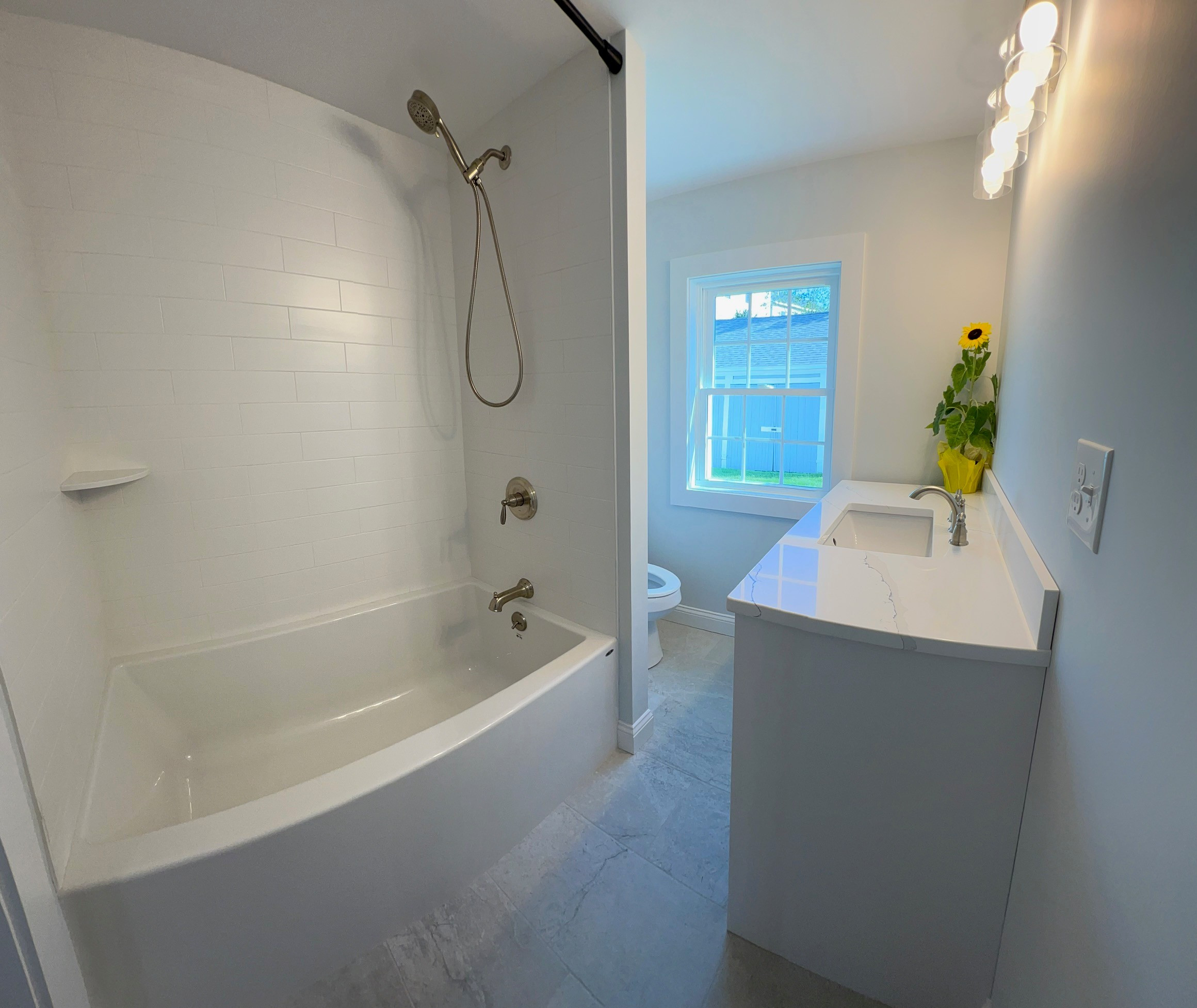 Maax Rubix Tub