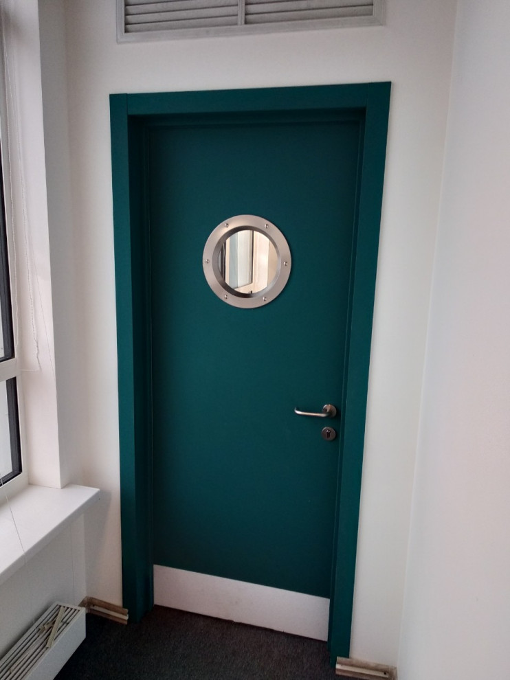 Двери для кафе и ресторанов