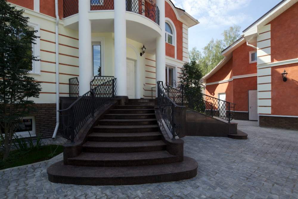 Фасад дома в Подмосковье