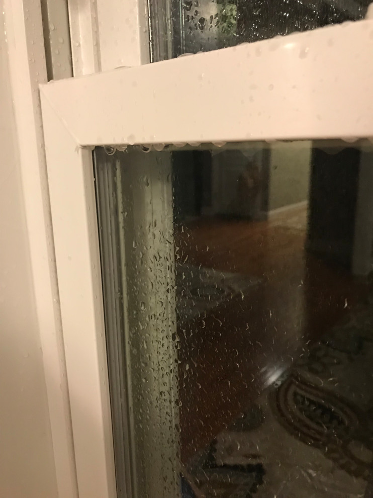 Window leaking, lot of water