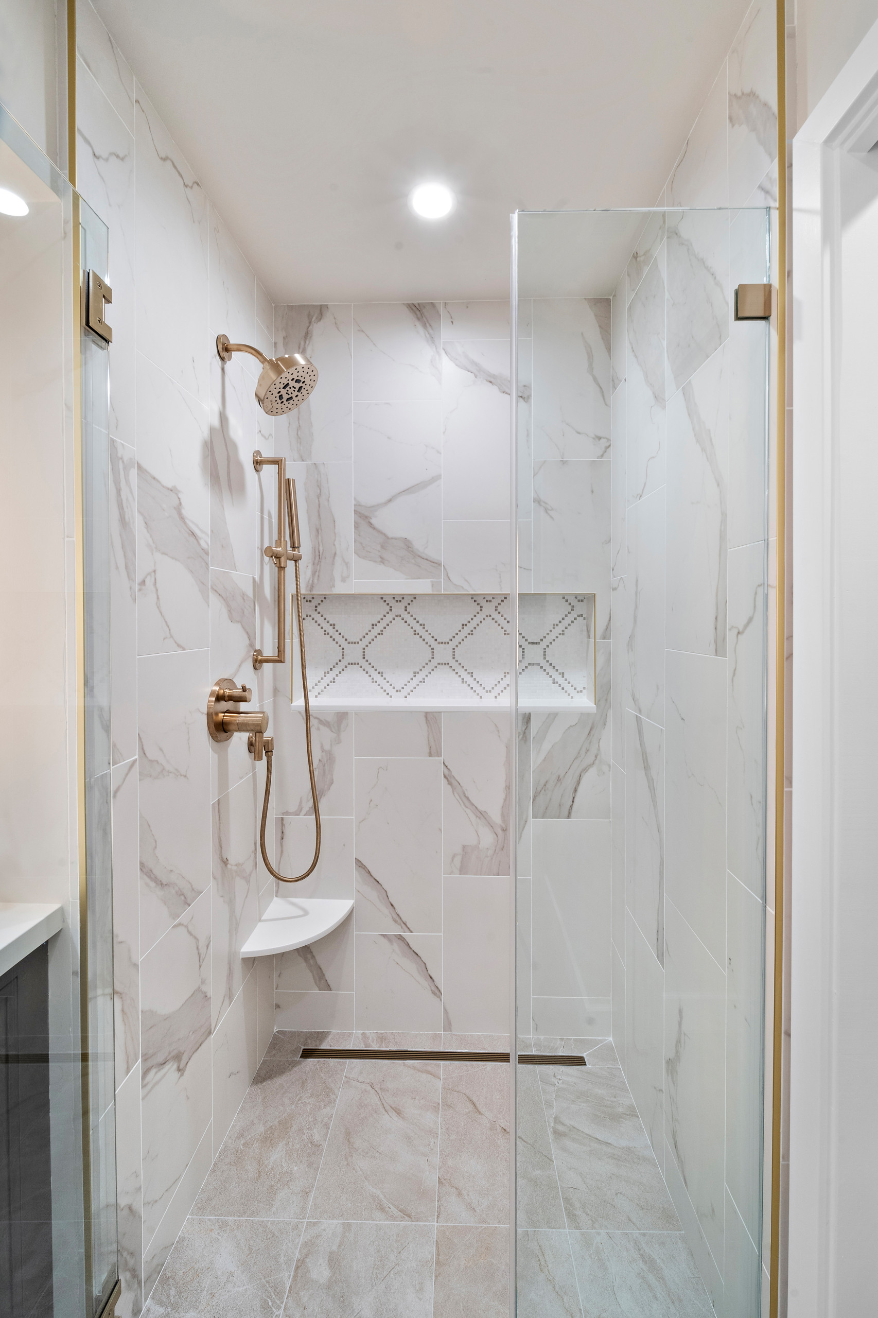 Tiburon | Transitional Bathroom and Closet Remodel