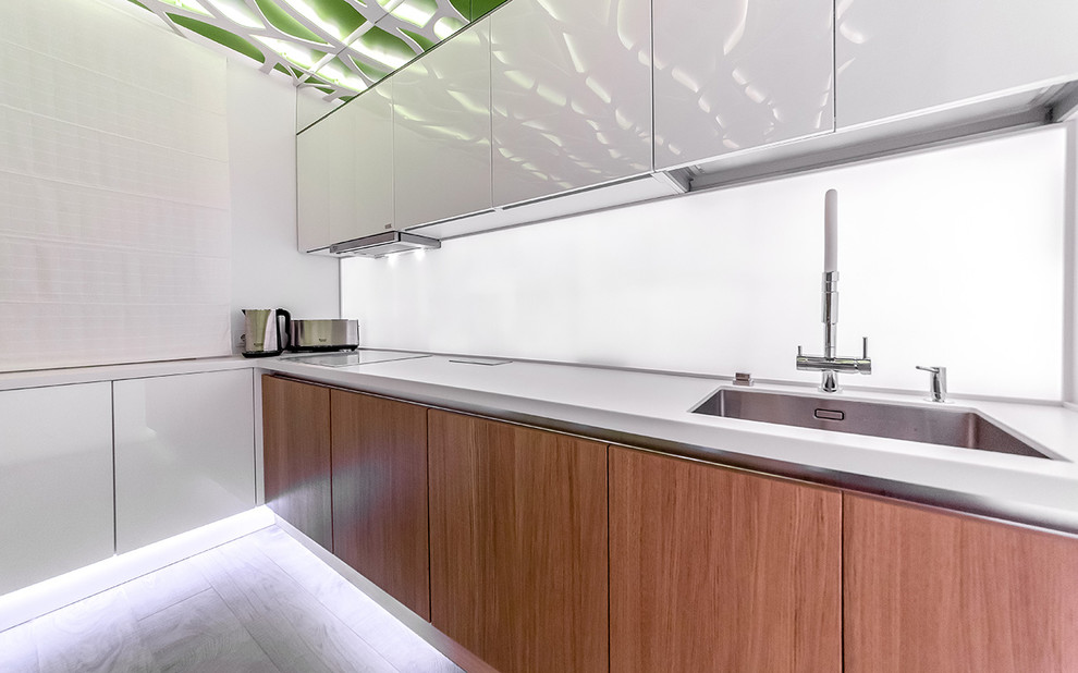 Кухня под яблоней