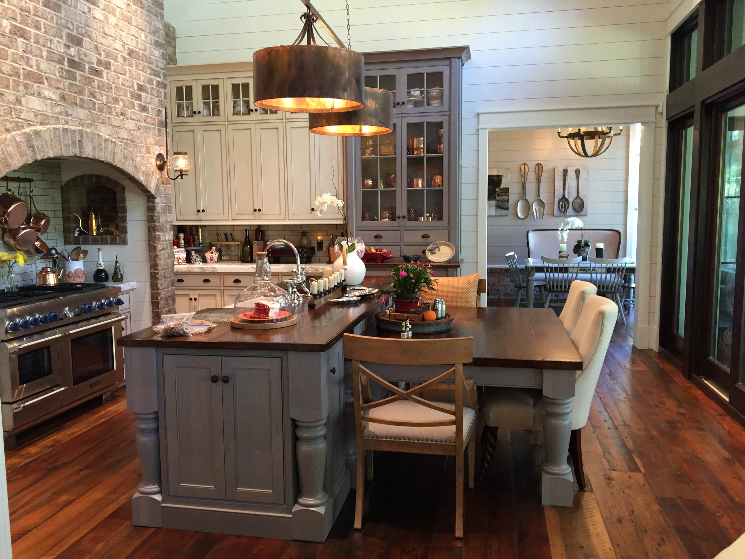 HGTV WINNER for best Kitchen + Dining