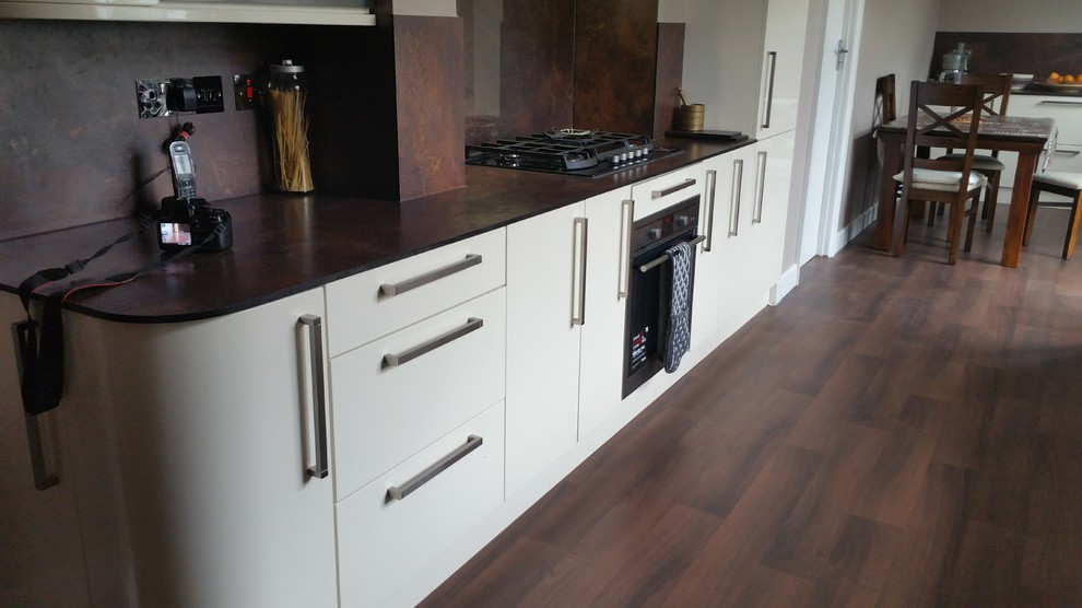Streatham Hill - kitchen refurbishment and repointing
