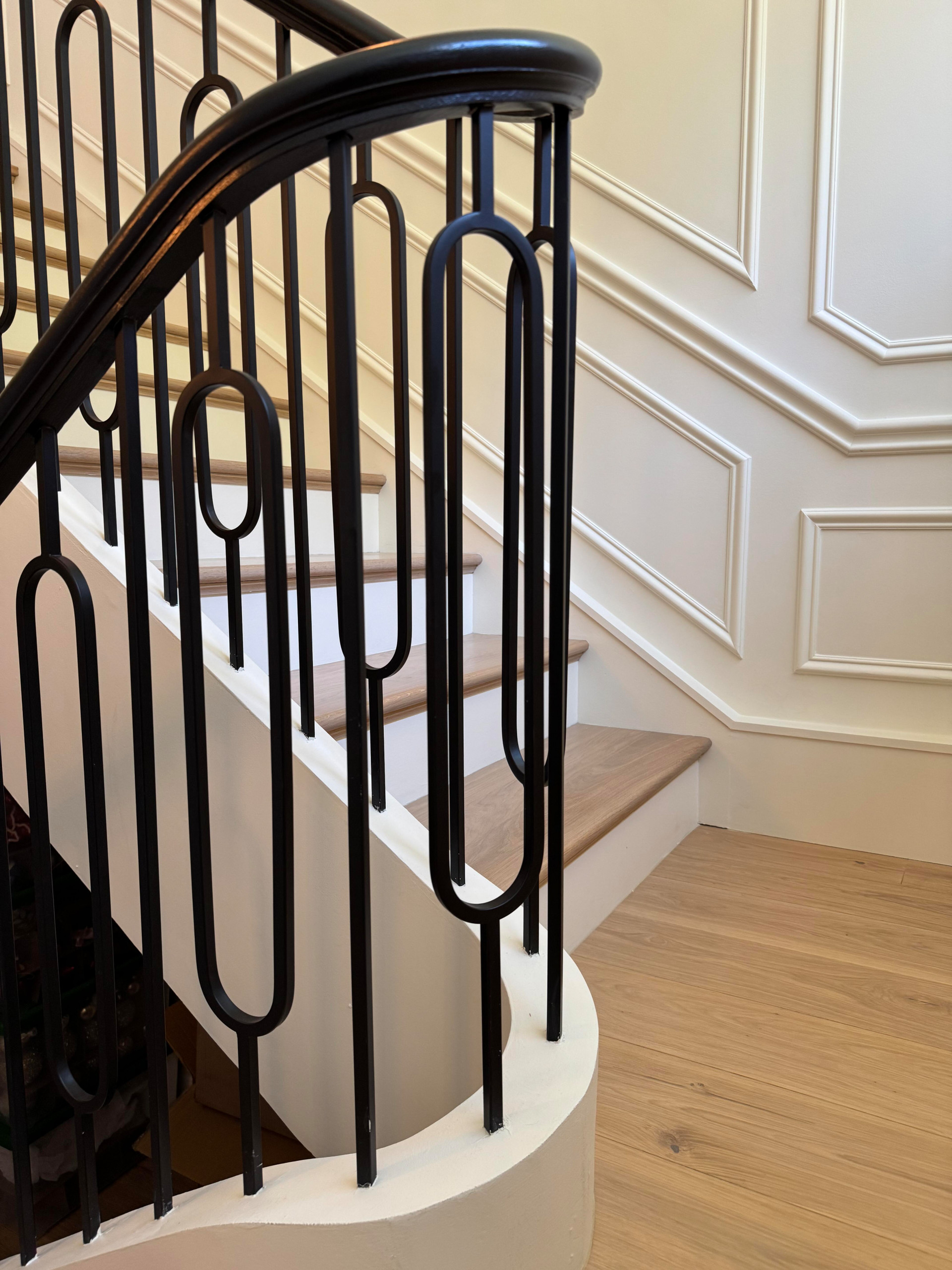 134_Stunning Straight Stair with an Elliptical Twist, McLean, VA 22101