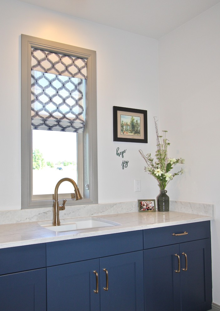 Transitional home design photo in Denver