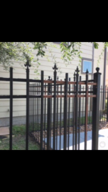 Wrought Iron Fence Rust Removal & RePaint