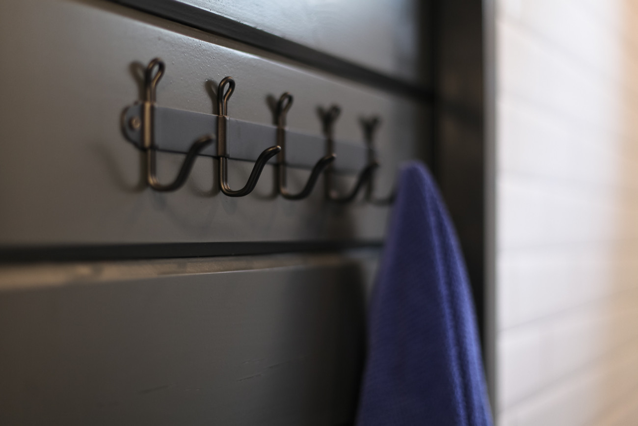 Деревянный гостевой дом в скандинавском стиле с винтажными деталями