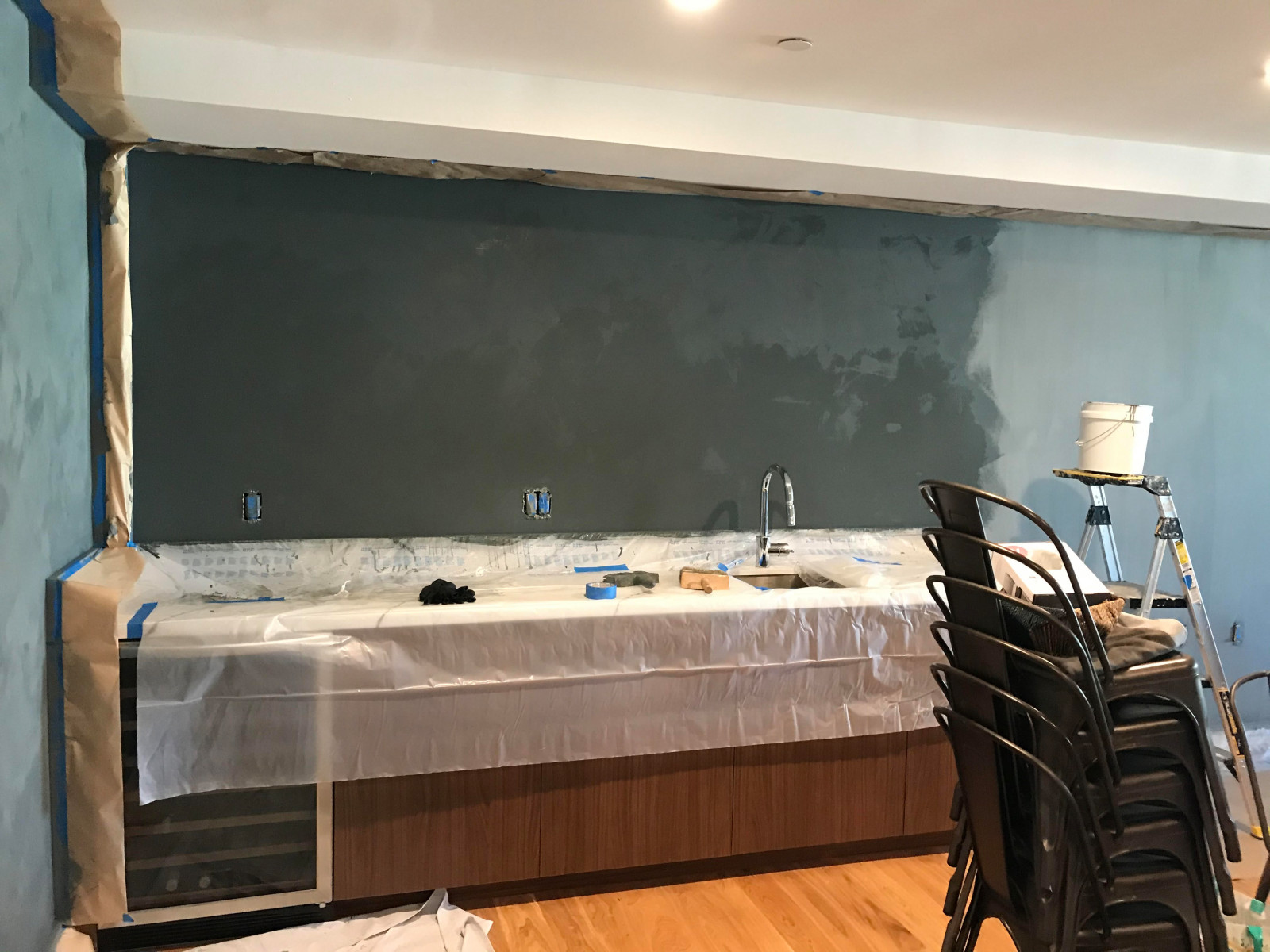 Accent walls with Lime Paint