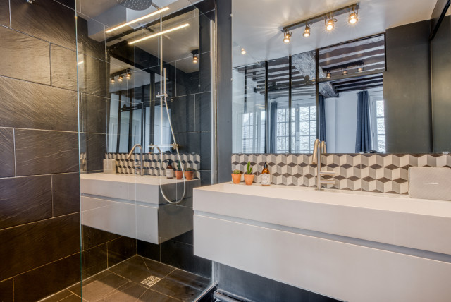 Panth&eacute;on contemporary-bathroom