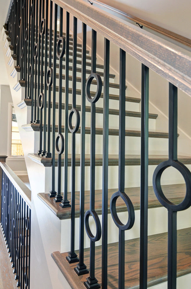 Minimalist staircase photo in Chicago