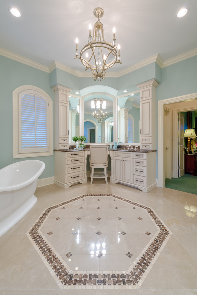 Photo of a transitional bathroom in Charlotte.