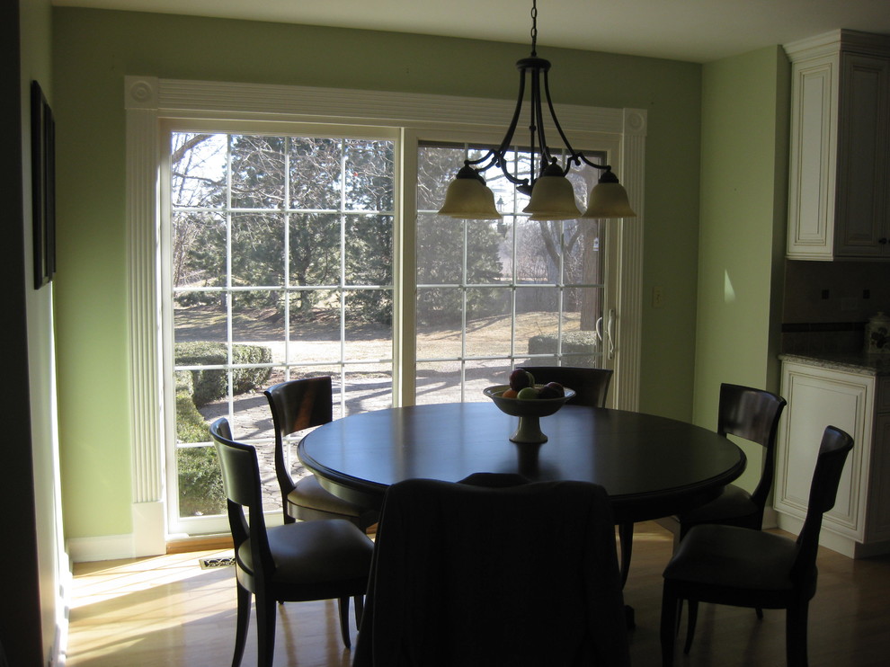 Transitional dining room photo in Chicago