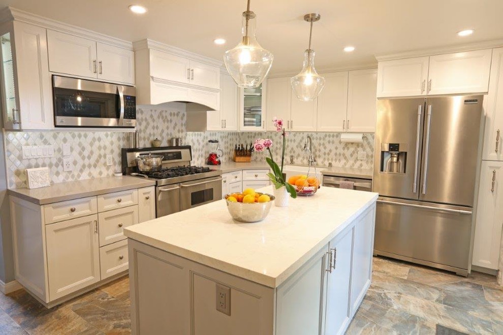 Inspiration for a transitional kitchen remodel in Orange County