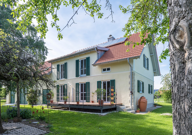 Sanierung eines alten Schusterhauses landstil-hus-og-facade