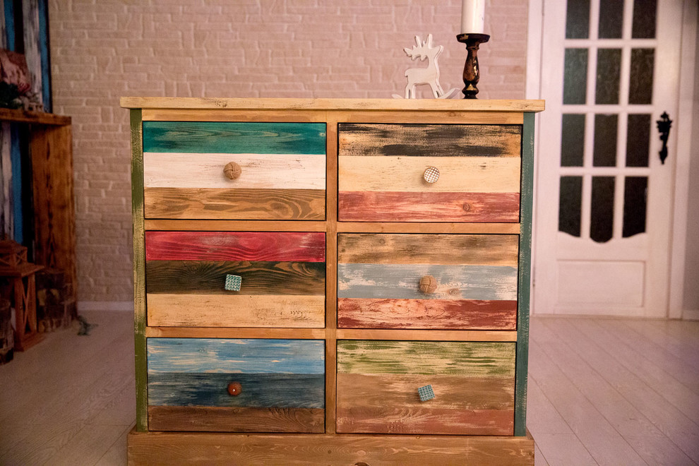 Комод Индонезия