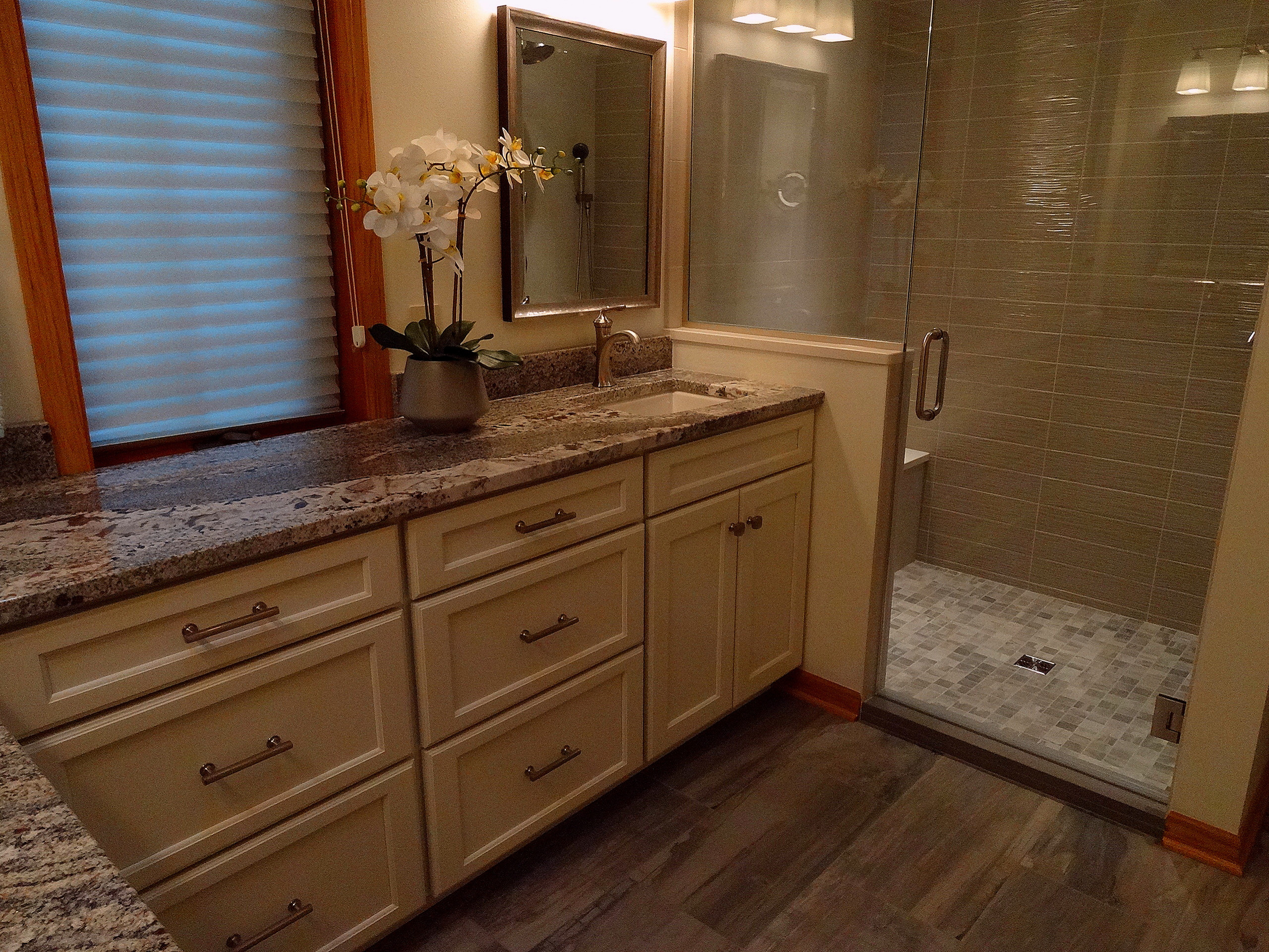 Waukesha Residence - Bath Remodel