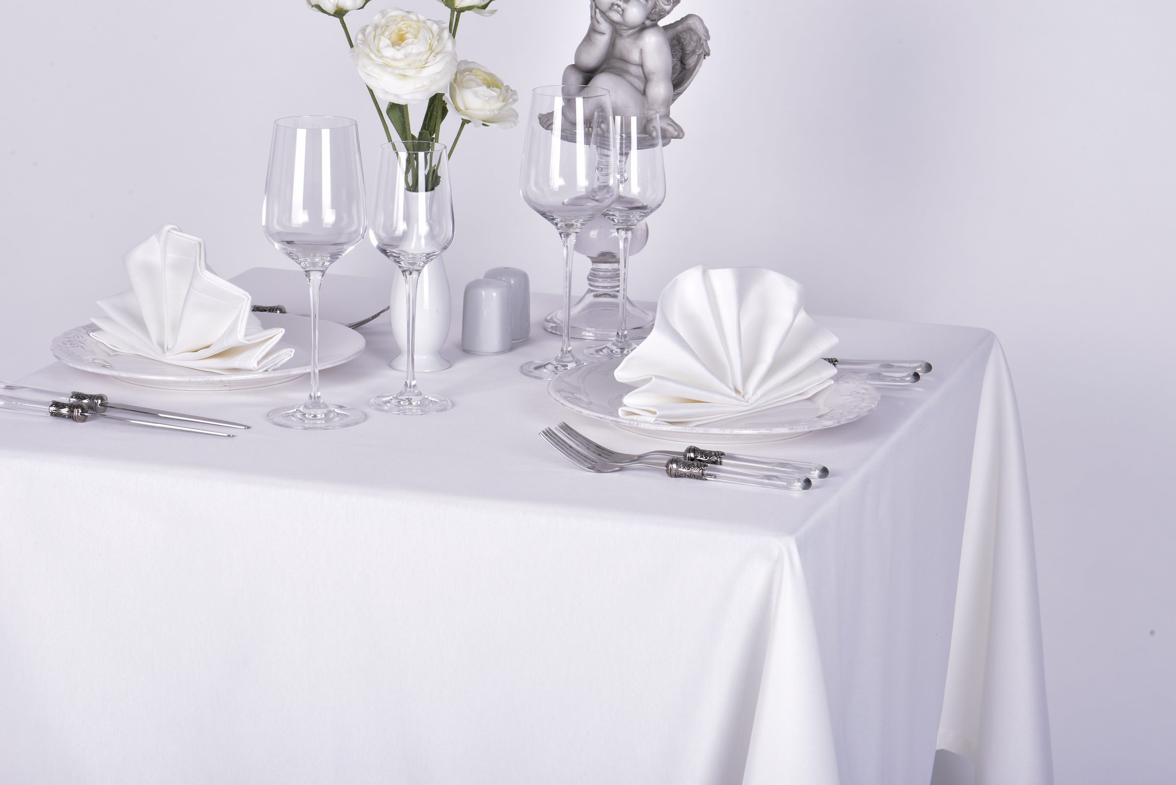 Банкетные скатерти  эконом.